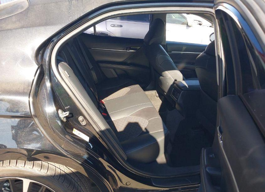 Photo 8 of 2019 Toyota Camry XSE (VIN 4T1B61HK6KU175167)