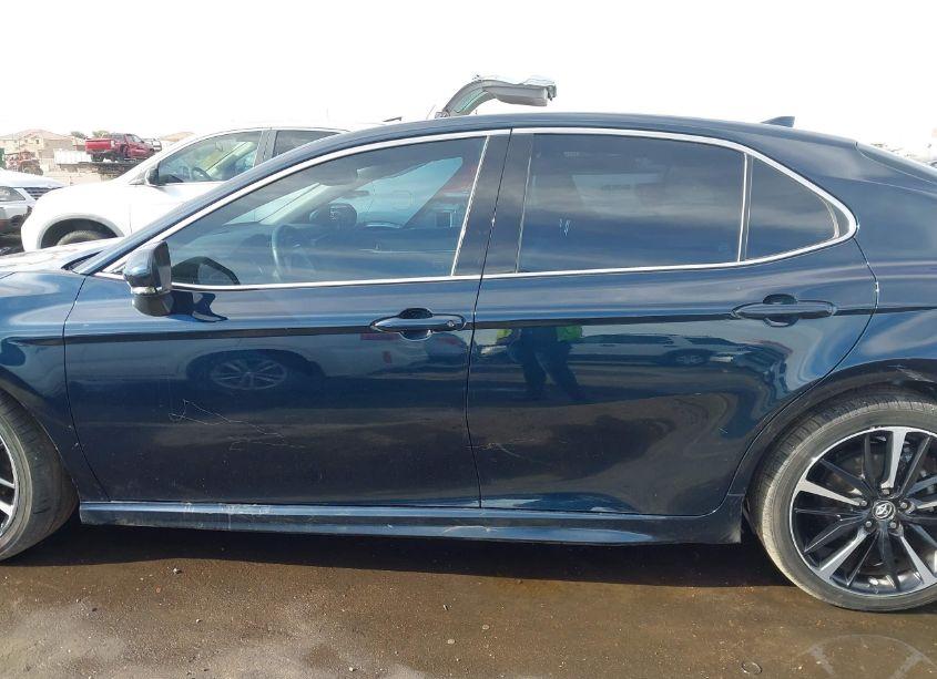 Photo 14 of 2019 Toyota Camry XSE (VIN 4T1B61HK6KU284955)