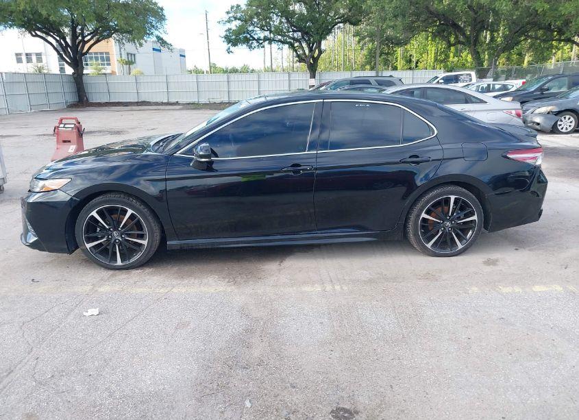 Photo 14 of 2019 Toyota Camry XSE (VIN 4T1B61HK6KU762341)