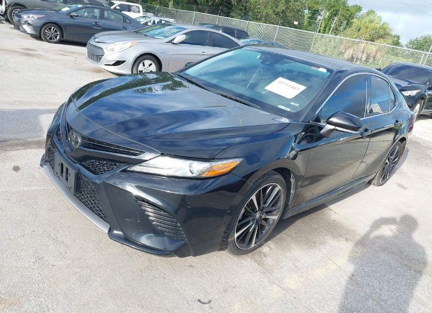 Photo 2 of 2019 Toyota Camry XSE (VIN 4T1B61HK6KU762341)