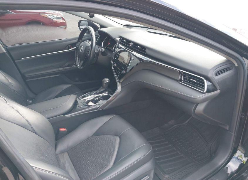 Photo 5 of 2019 Toyota Camry XSE (VIN 4T1B61HK6KU762341)