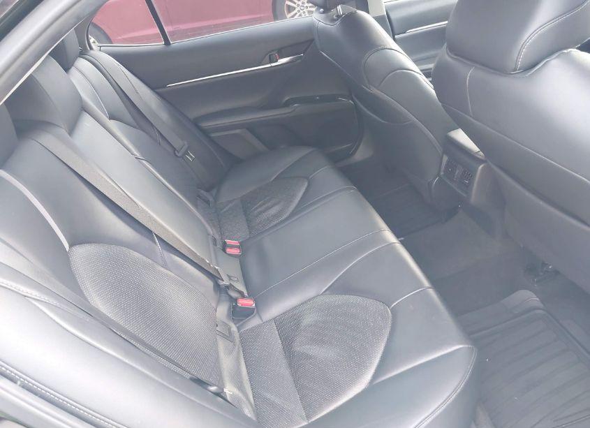 Photo 8 of 2019 Toyota Camry XSE (VIN 4T1B61HK6KU762341)