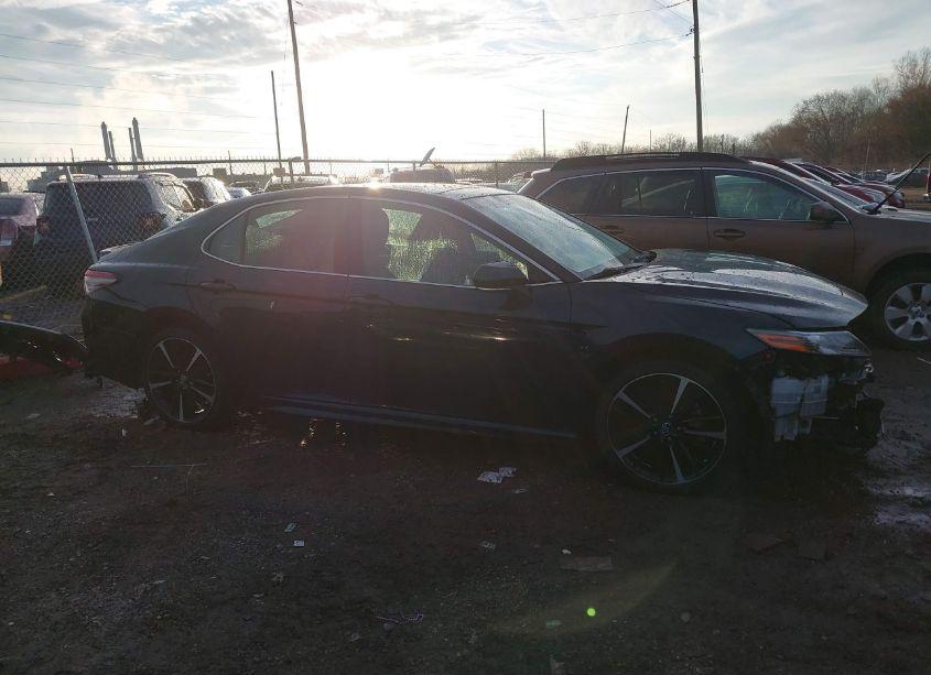 Photo 14 of 2019 Toyota Camry XSE (VIN 4T1B61HK6KU767331)