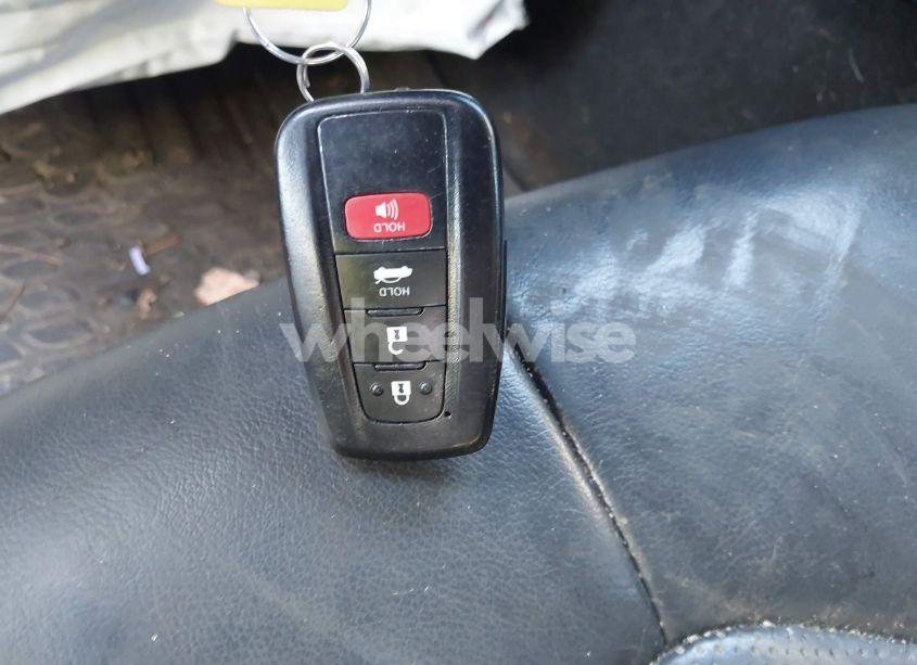 Photo 11 of 2018 Toyota Camry XSE (VIN 4T1B61HK7JU002076)