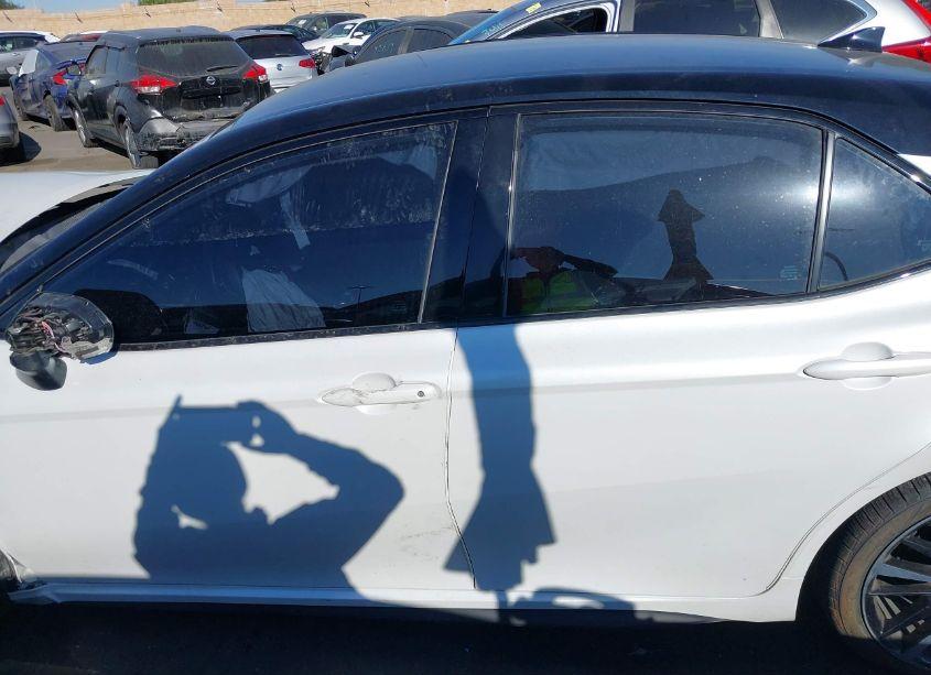 Photo 15 of 2019 Toyota Camry XSE (VIN 4T1B61HK7KU189322)