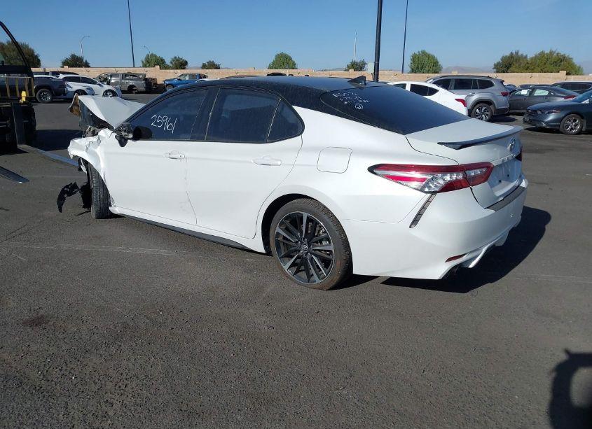 Photo 3 of 2019 Toyota Camry XSE (VIN 4T1B61HK7KU189322)