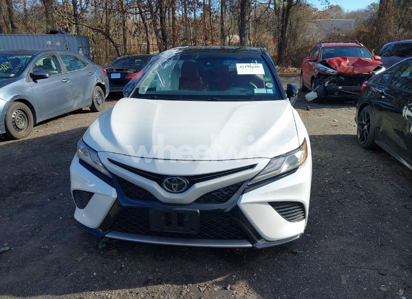 Photo 12 of 2019 Toyota Camry XSE (VIN 4T1B61HK7KU205566)