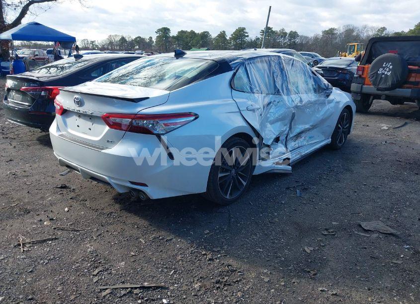 Photo 4 of 2019 Toyota Camry XSE (VIN 4T1B61HK7KU205566)