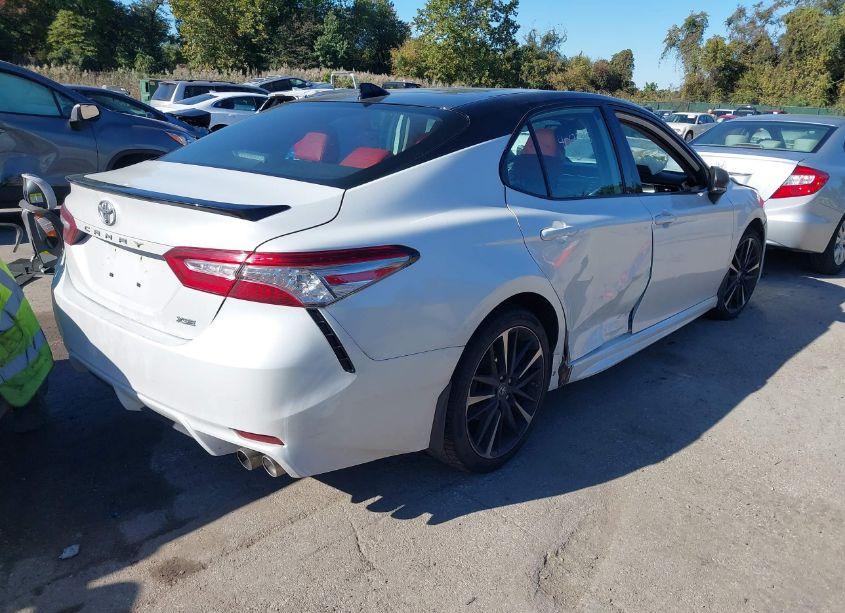 Photo 4 of 2019 Toyota Camry XSE (VIN 4T1B61HK7KU209648)