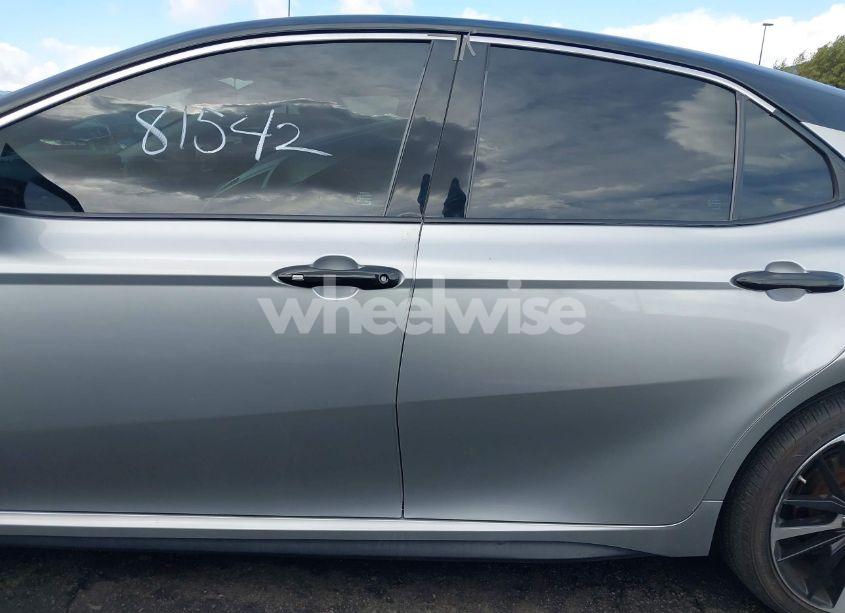 Photo 15 of 2019 Toyota Camry XSE (VIN 4T1B61HK7KU216129)