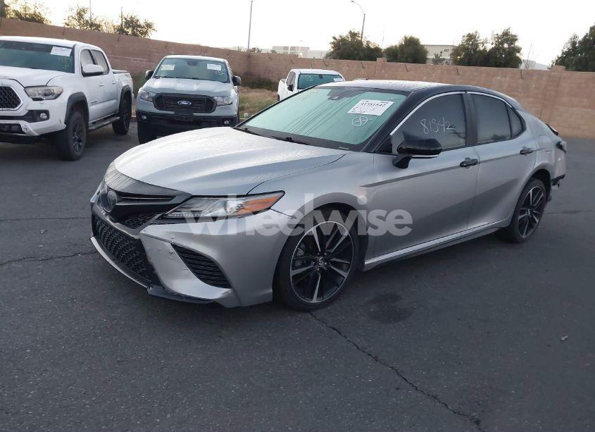 Photo 2 of 2019 Toyota Camry XSE (VIN 4T1B61HK7KU216129)