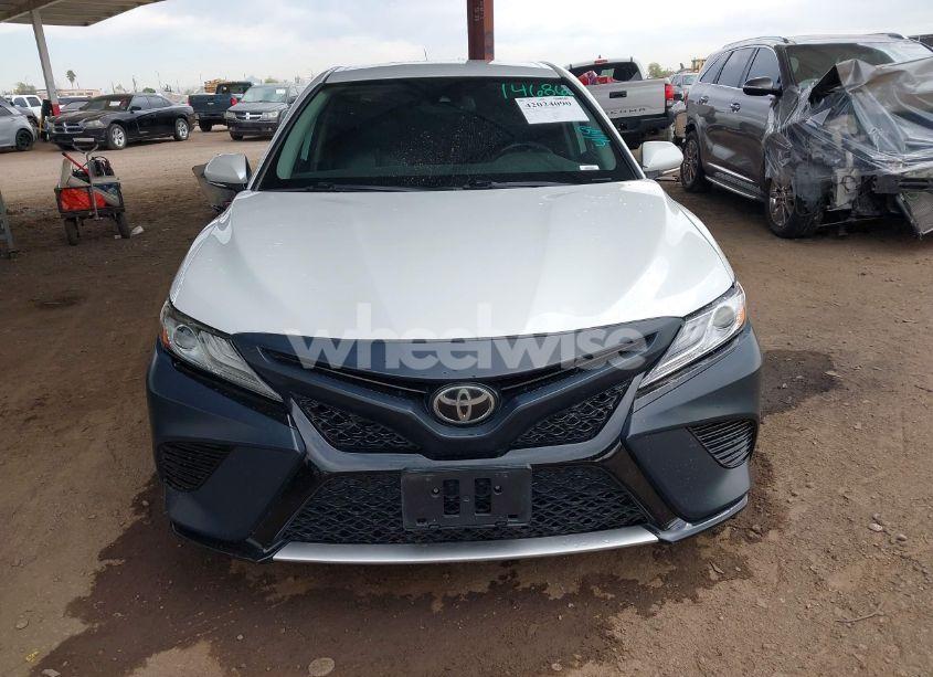 Photo 13 of 2019 Toyota Camry XSE (VIN 4T1B61HK7KU299772)