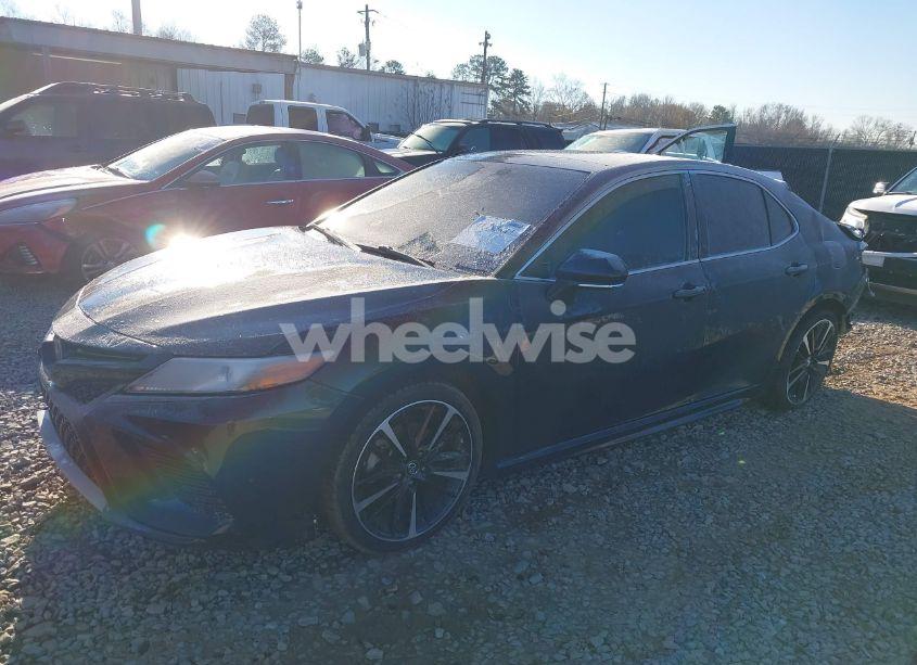 Photo 2 of 2019 Toyota Camry XSE (VIN 4T1B61HK7KU771341)