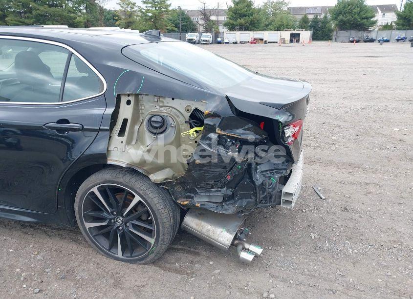 Photo 6 of 2019 Toyota Camry XSE (VIN 4T1B61HK7KU827181)
