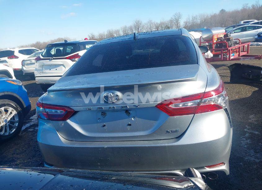 Photo 16 of 2019 Toyota Camry XSE (VIN 4T1B61HK7KU844160)