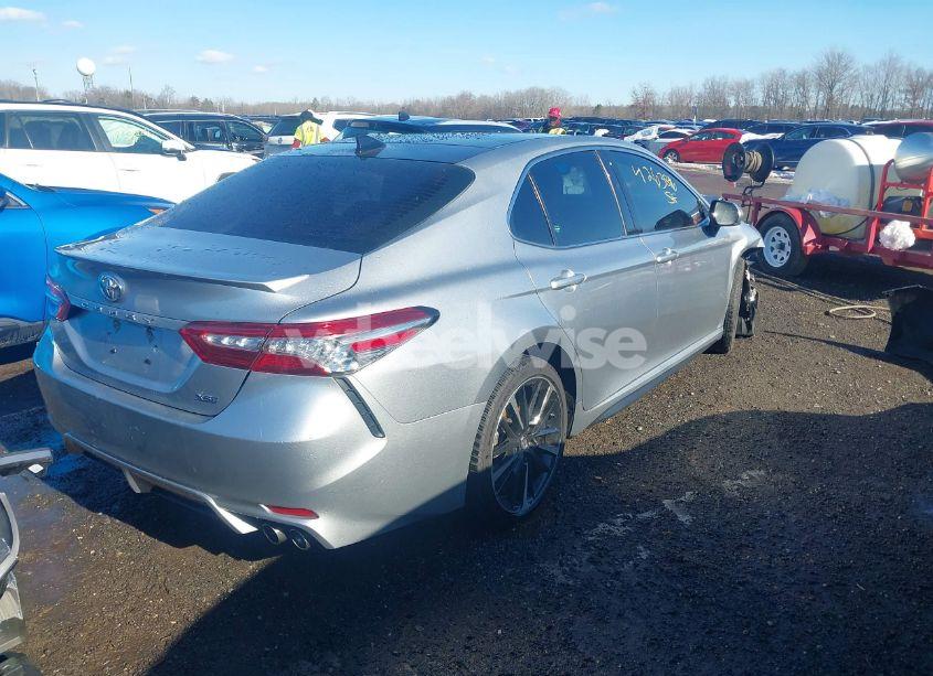 Photo 4 of 2019 Toyota Camry XSE (VIN 4T1B61HK7KU844160)