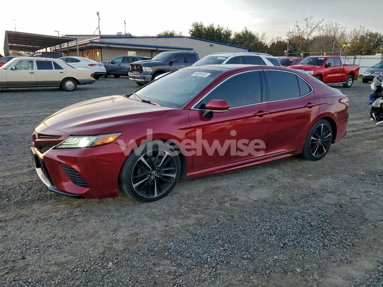2018 TOYOTA CAMRY XSE (VIN 4T1B61HK8JU524148) main photo