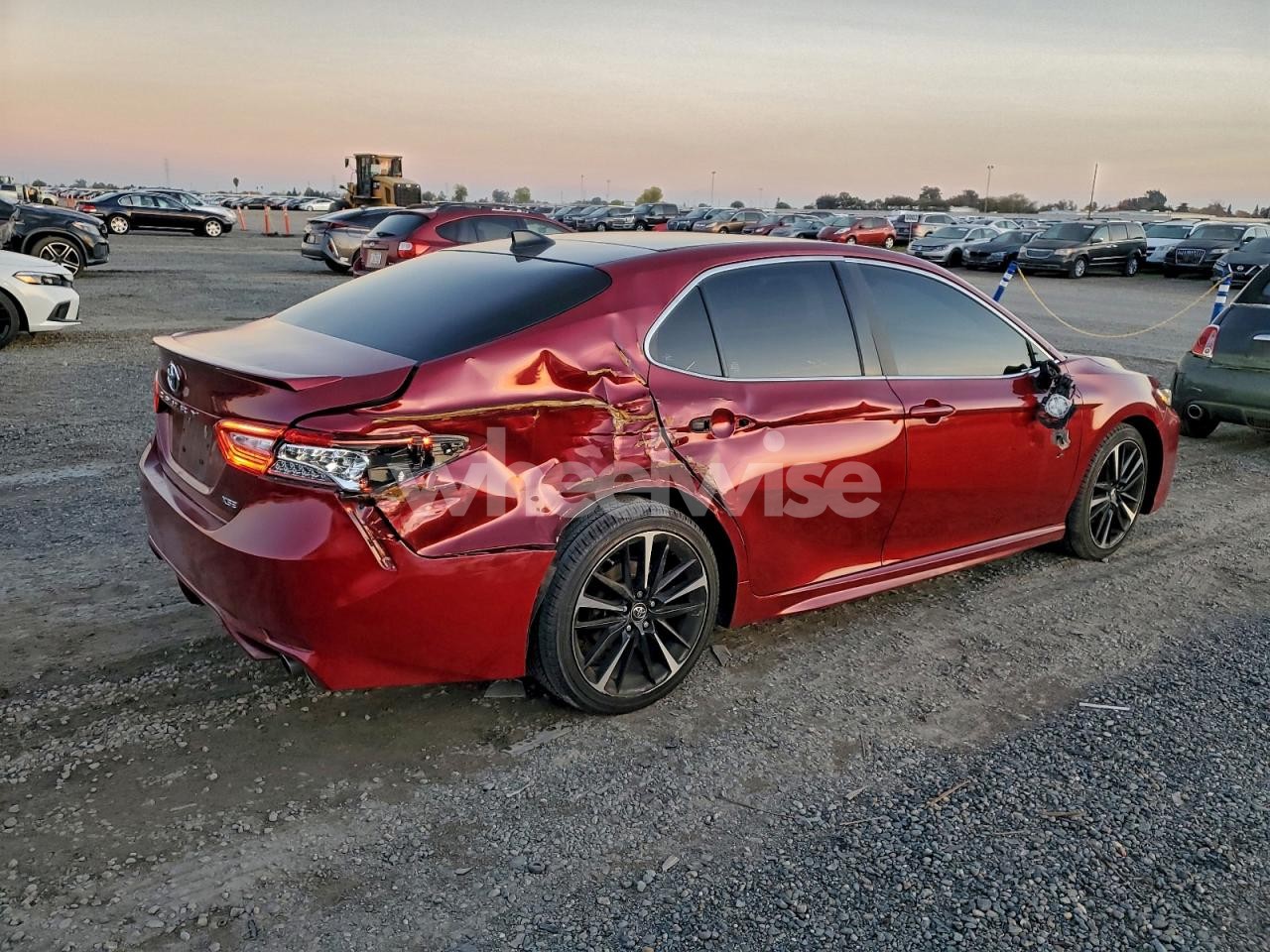 Photo 3 of 2018 TOYOTA CAMRY XSE (VIN 4T1B61HK8JU524148)