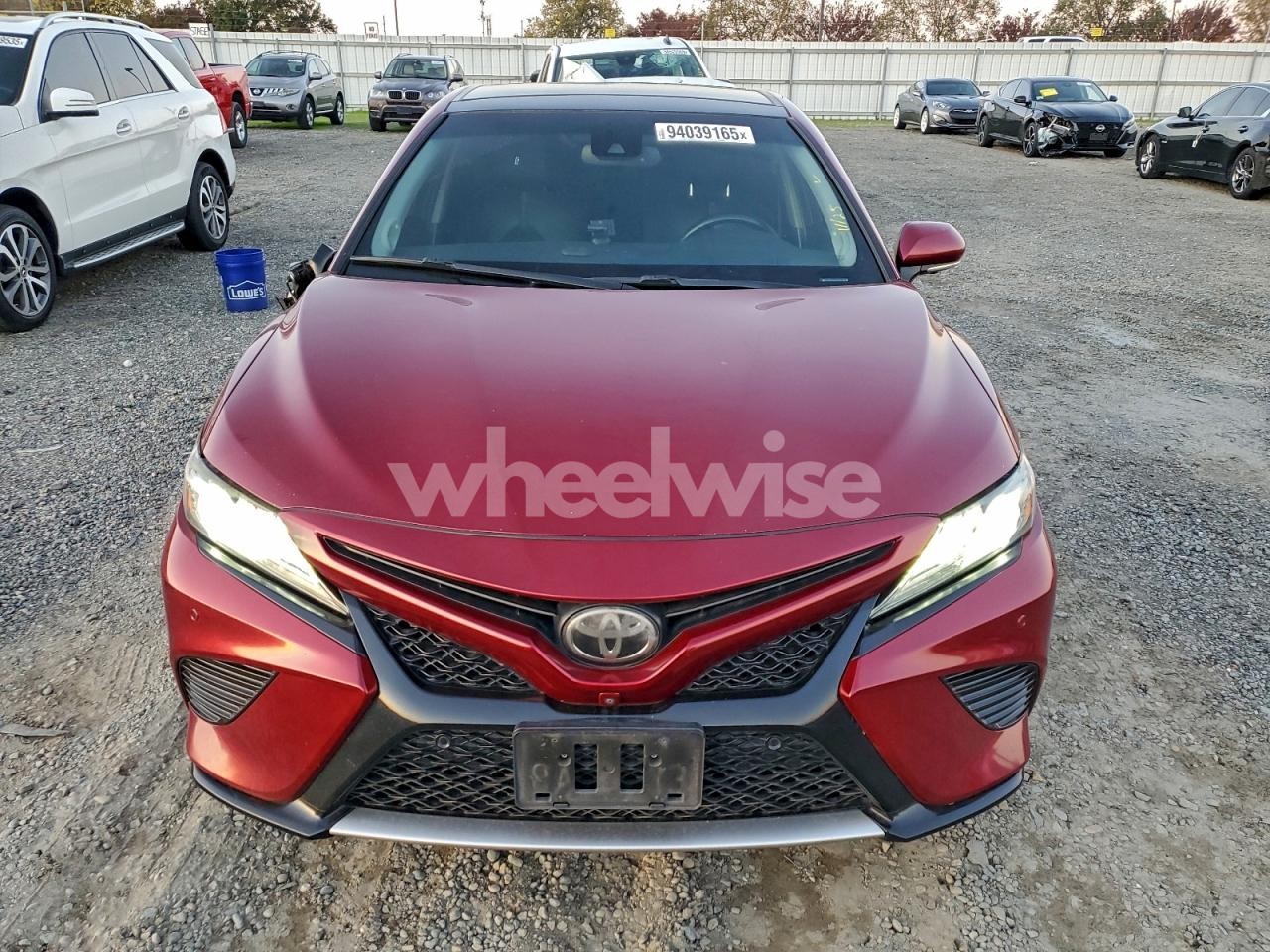 Photo 5 of 2018 TOYOTA CAMRY XSE (VIN 4T1B61HK8JU524148)