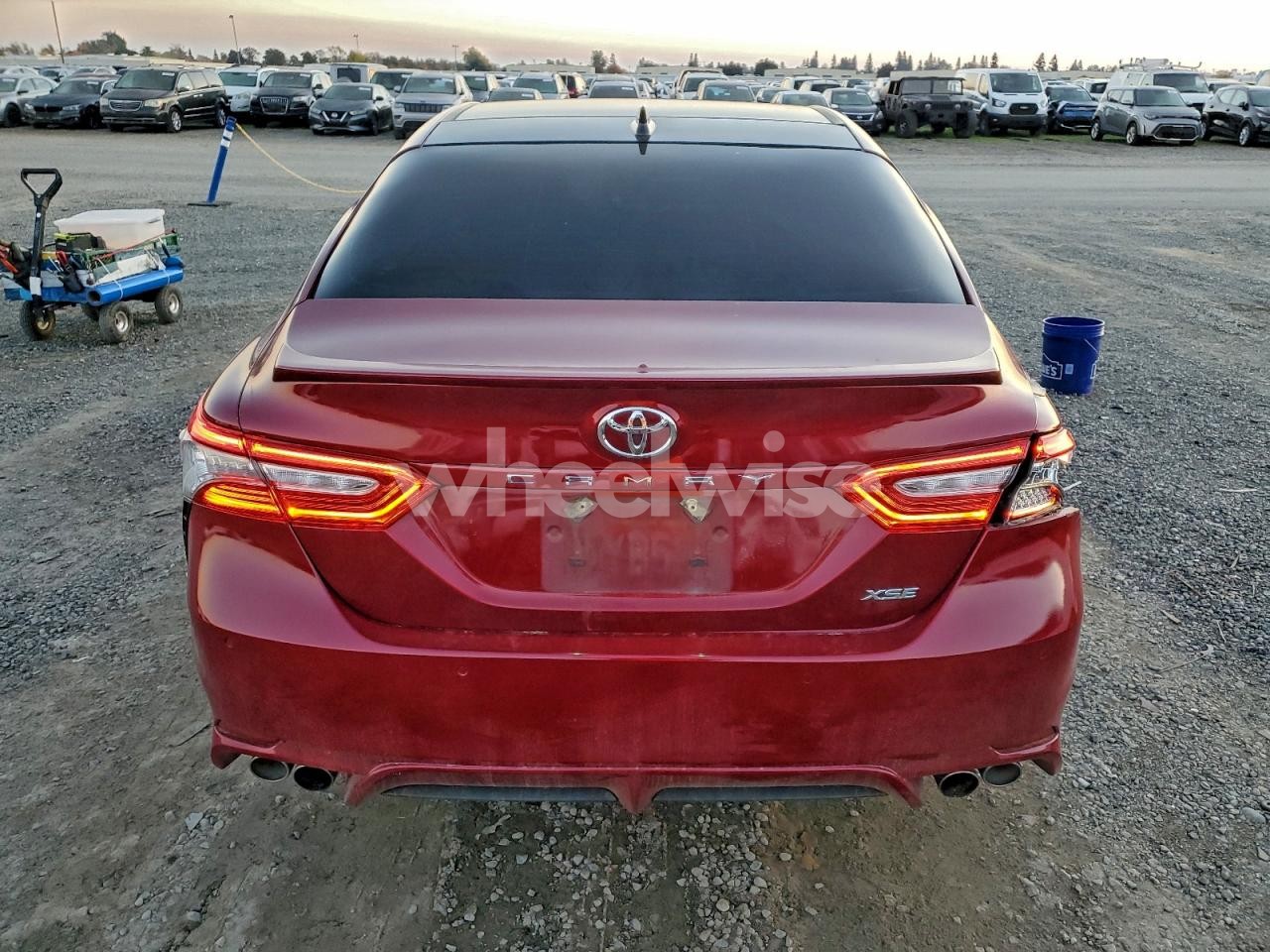 Photo 6 of 2018 TOYOTA CAMRY XSE (VIN 4T1B61HK8JU524148)