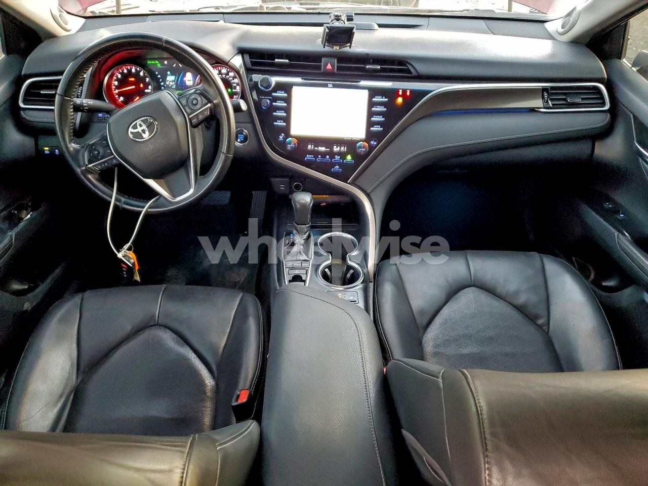 Photo 8 of 2018 TOYOTA CAMRY XSE (VIN 4T1B61HK8JU524148)