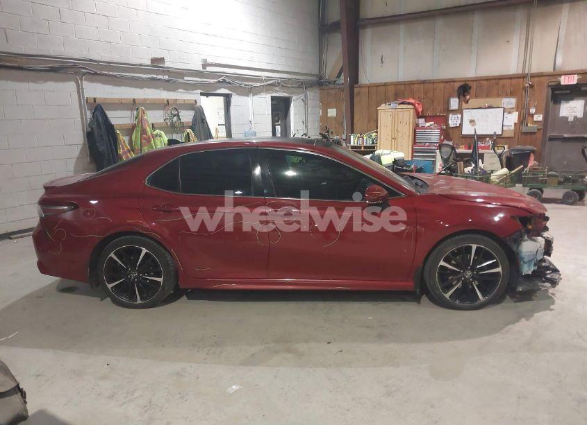 Photo 14 of 2019 Toyota Camry XSE (VIN 4T1B61HK8KU196036)