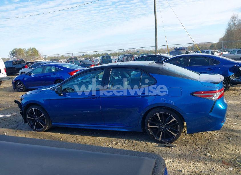 Photo 15 of 2019 Toyota Camry XSE (VIN 4T1B61HK8KU220089)