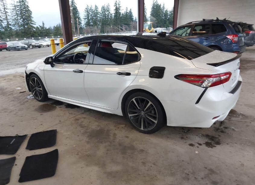 Photo 3 of 2019 Toyota Camry XSE (VIN 4T1B61HK8KU295665)