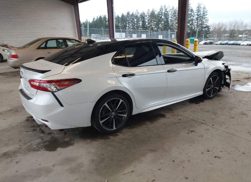 Photo 4 of 2019 Toyota Camry XSE (VIN 4T1B61HK8KU295665)