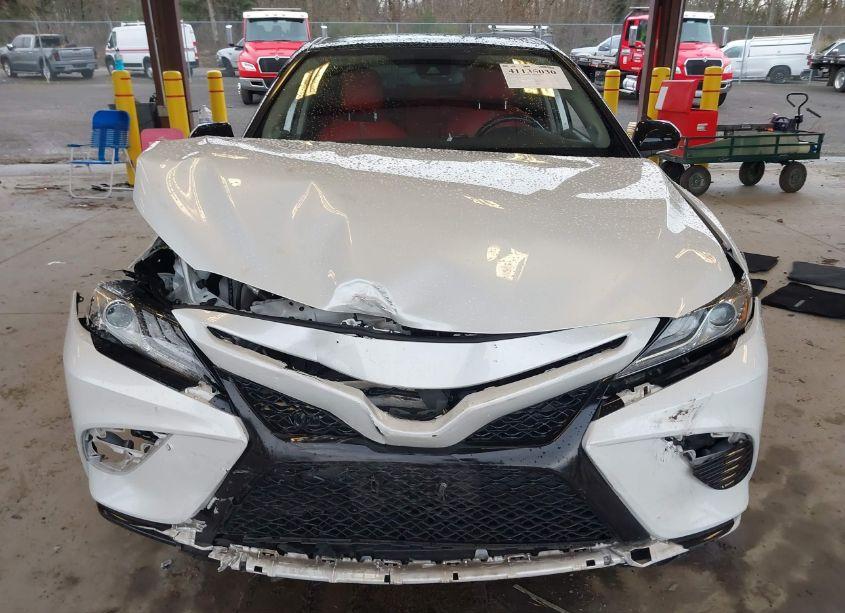 Photo 6 of 2019 Toyota Camry XSE (VIN 4T1B61HK8KU295665)