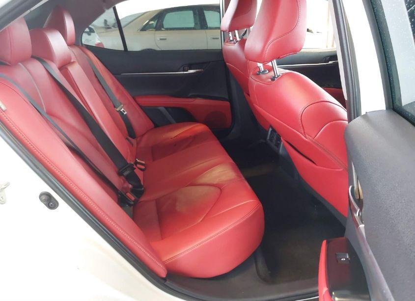 Photo 8 of 2019 Toyota Camry XSE (VIN 4T1B61HK8KU295665)