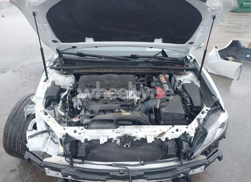 Photo 10 of 2019 Toyota Camry XSE (VIN 4T1B61HK8KU740633)