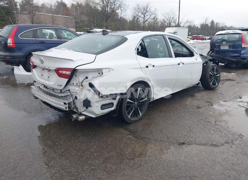 Photo 4 of 2019 Toyota Camry XSE (VIN 4T1B61HK8KU740633)