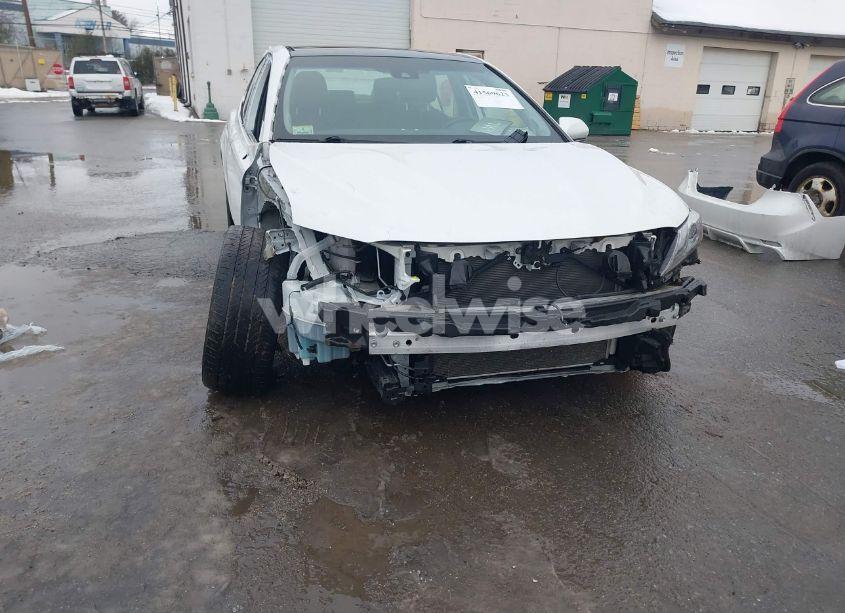 Photo 6 of 2019 Toyota Camry XSE (VIN 4T1B61HK8KU740633)