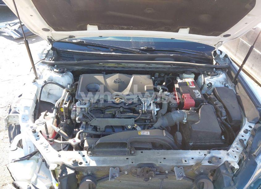 Photo 10 of 2018 Toyota Camry XSE (VIN 4T1B61HK9JU011331)