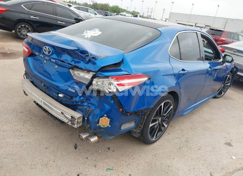 Photo 4 of 2018 Toyota Camry XSE (VIN 4T1B61HK9JU052364)