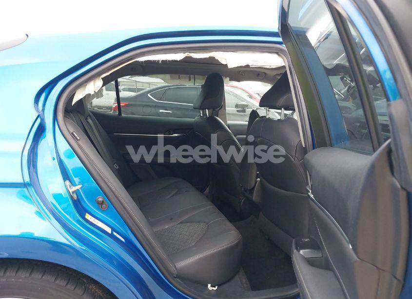 Photo 8 of 2018 Toyota Camry XSE (VIN 4T1B61HK9JU052364)