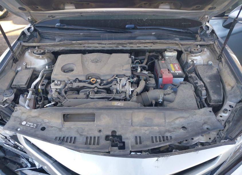 Photo 10 of 2018 Toyota Camry XSE (VIN 4T1B61HK9JU061677)