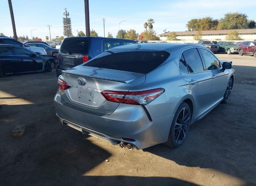 Photo 4 of 2018 Toyota Camry XSE (VIN 4T1B61HK9JU061677)