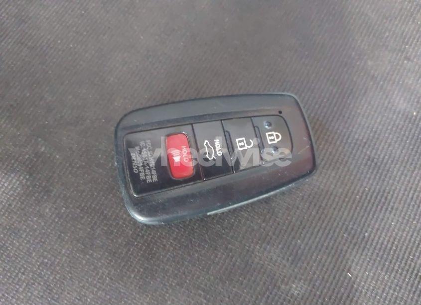 Photo 11 of 2018 Toyota Camry XSE (VIN 4T1B61HK9JU115222)