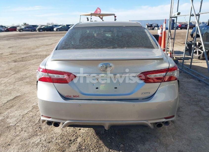 Photo 16 of 2018 Toyota Camry XSE (VIN 4T1B61HK9JU115222)