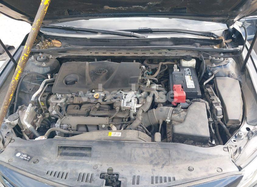 Photo 10 of 2018 Toyota Camry XSE (VIN 4T1B61HK9JU588120)