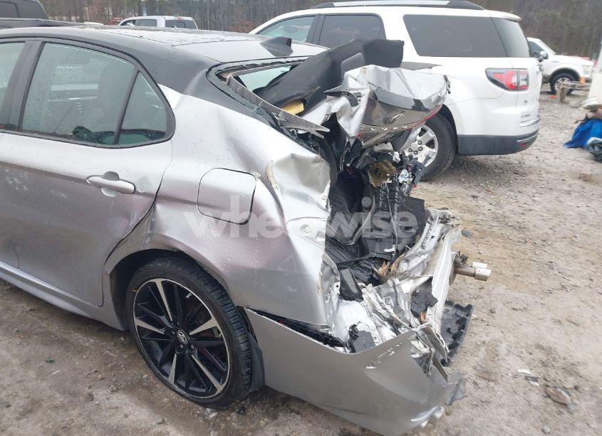 Photo 17 of 2019 Toyota Camry XSE (VIN 4T1B61HK9KU263940)