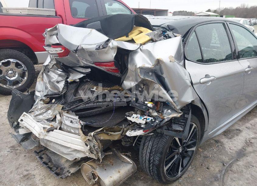 Photo 6 of 2019 Toyota Camry XSE (VIN 4T1B61HK9KU263940)