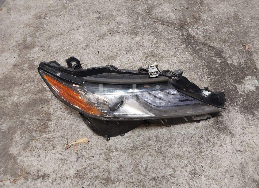 Photo 11 of 2019 Toyota Camry XSE (VIN 4T1B61HK9KU708080)