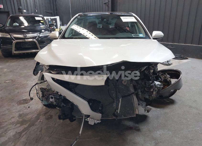 Photo 12 of 2019 Toyota Camry XSE (VIN 4T1B61HK9KU708080)