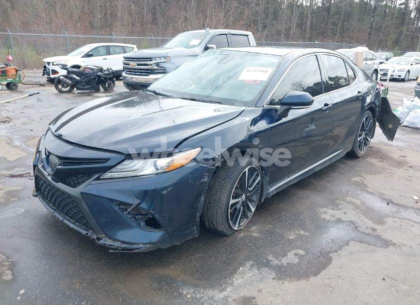 Photo 2 of 2019 Toyota Camry XSE (VIN 4T1B61HK9KU710704)