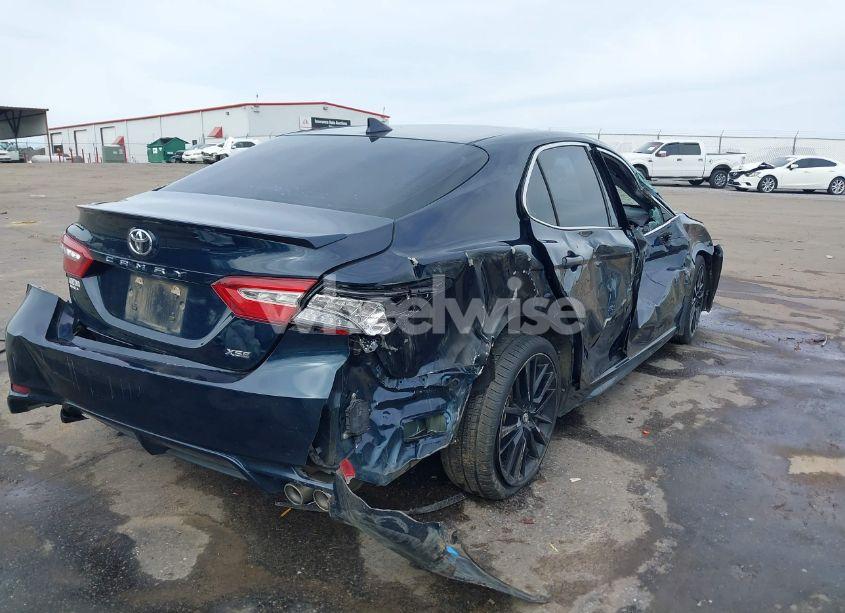 Photo 4 of 2019 Toyota Camry XSE (VIN 4T1B61HK9KU710704)
