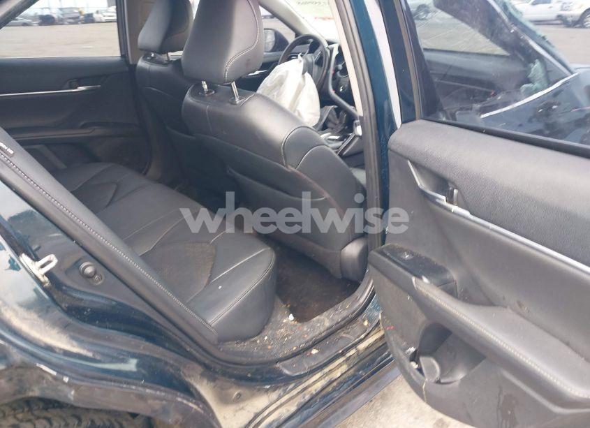 Photo 8 of 2019 Toyota Camry XSE (VIN 4T1B61HK9KU710704)