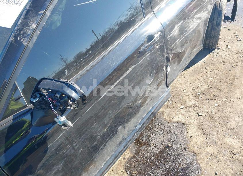 Photo 6 of 2018 Toyota Camry XSE (VIN 4T1B61HKXJU120879)